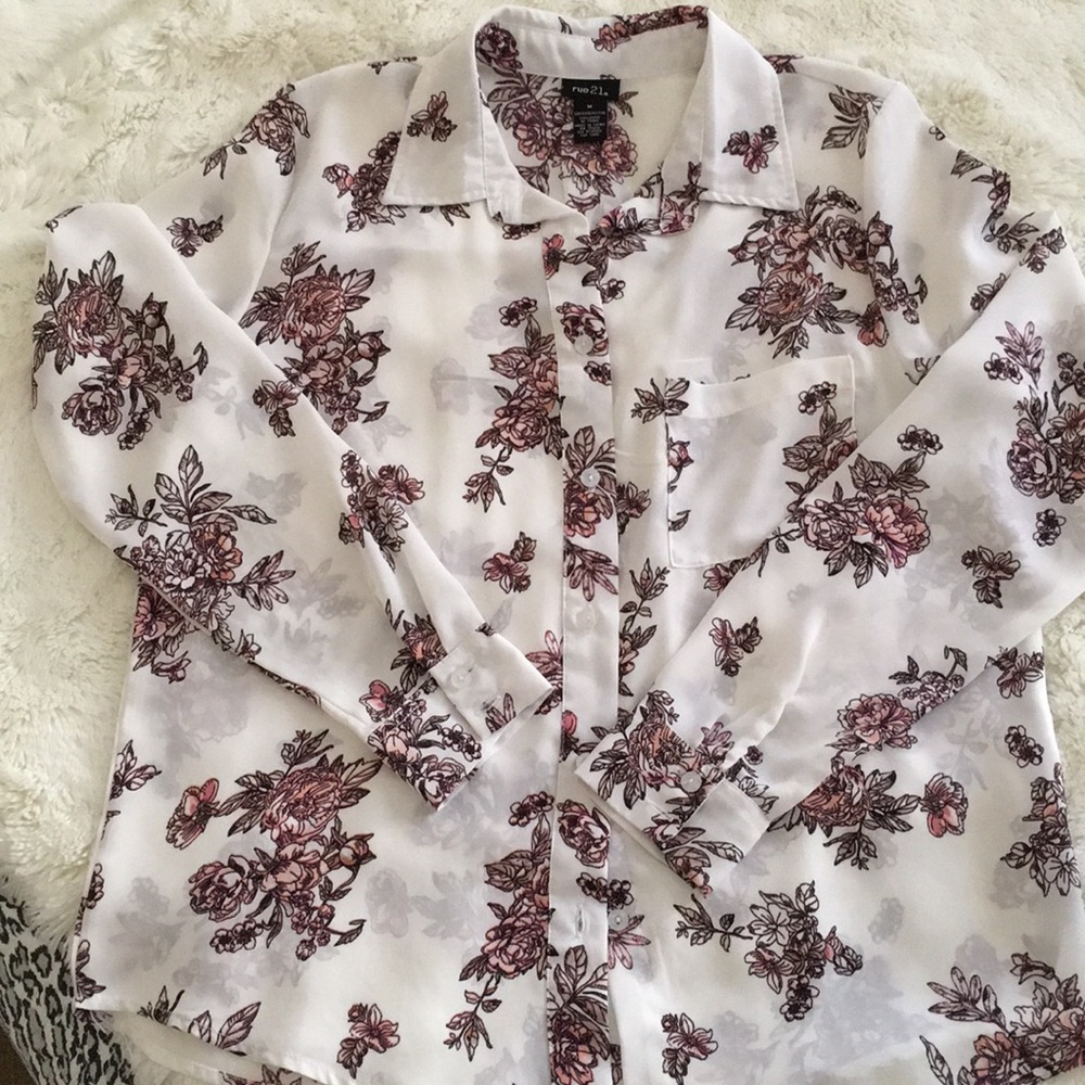 Women's dressy top